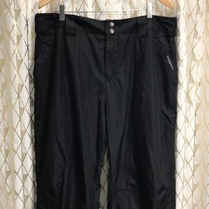 Black snow pants